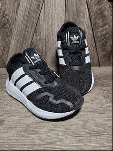 Adidas Swift Run X Black Shoes